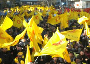 izmirde egitim sen uyesi 37 kisi gozaltina alindi