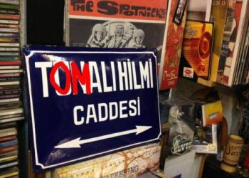 tumblr mnxud4rjwy1qaz0qto1 500