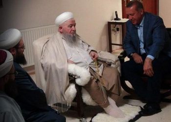 819266 cover mainslider big e1504884883381