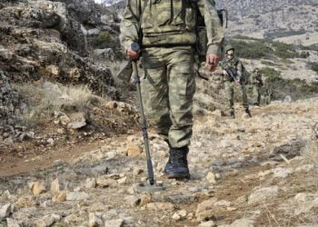 bitlis te mayin patladi 1 asker yarali 9660406 2001 o