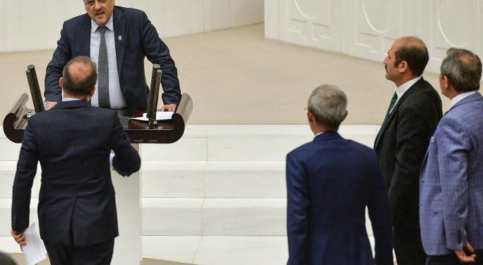 3EC77A5D 4228 4028 A8BC DD7F916BD245 26007299