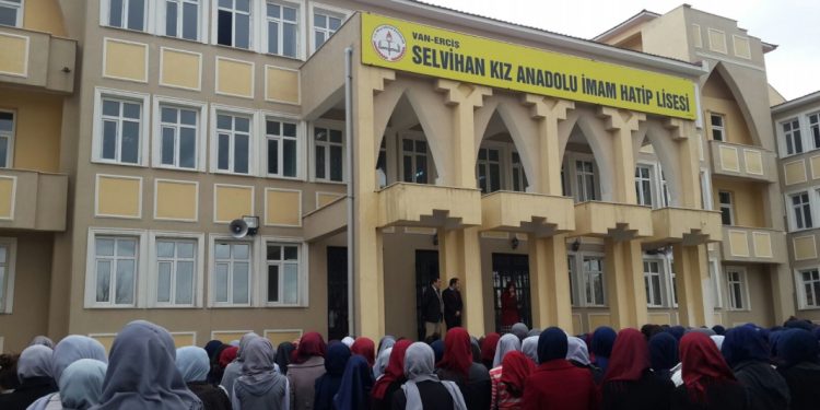 16110931 img20160215wa0042