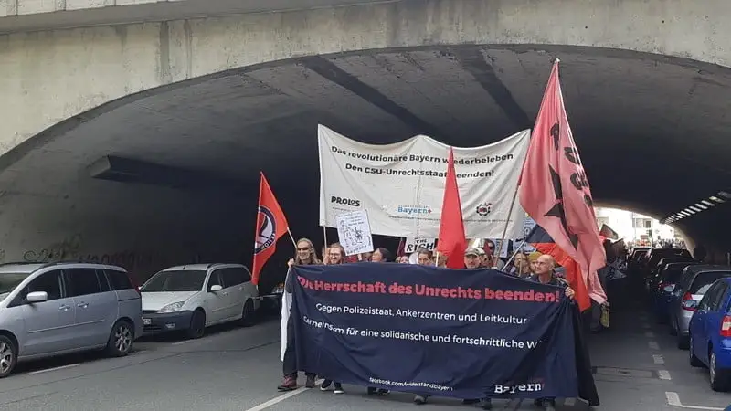 Nürnberg’de “Yönetenlerin Haksızlıklarına Son!” şiarıyla yürüyüş düzenlendi