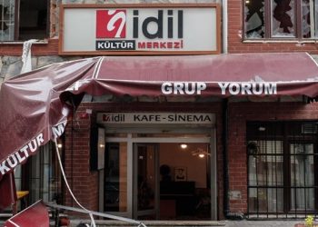 idil kultur merkezine polis baskini grup yorum uyeleri gozaltina alindi