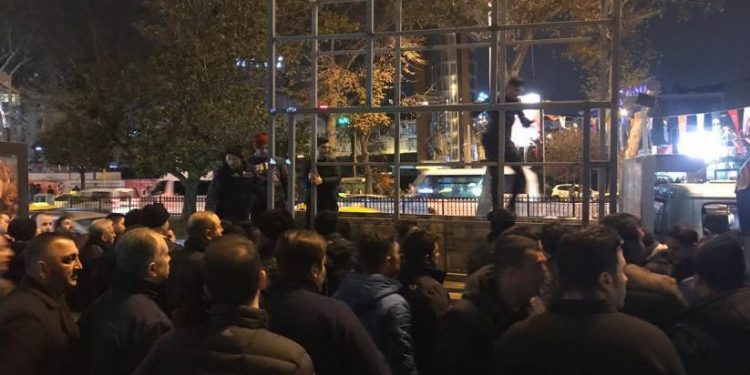 823x463cc ist 251118 belediye aniti kaldirdi