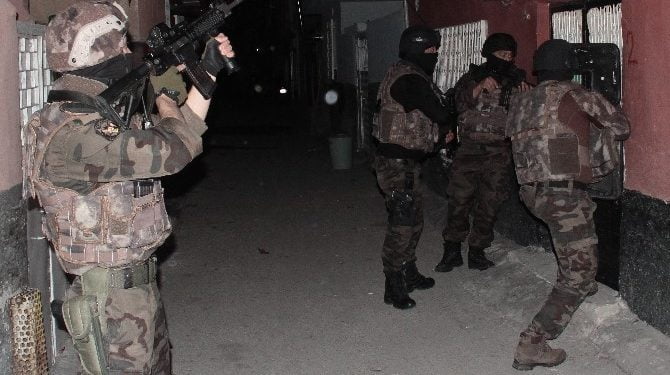 f3a84 adanada safak operasyonu