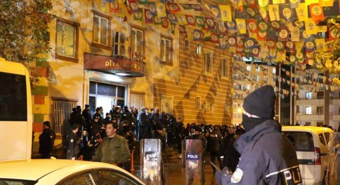 690x390cc dyb 50 binasi baskin 50 gozalti2