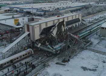 806x378 son dakika ankarada tren kazasi yuksek hizli tren klavuz tren ile carpisti 1544680925628