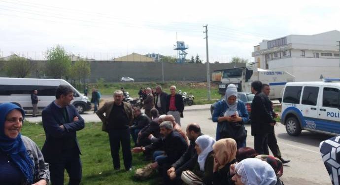 690x390cc ist 13 04 2019 aileler fox tv eylem