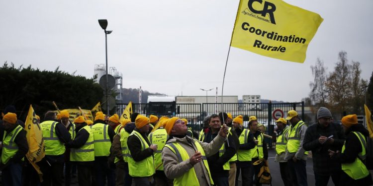 4f792fa489b46266ef6cb3d85c2893ee2a6f890c60e01f0571eabeabdaeae519