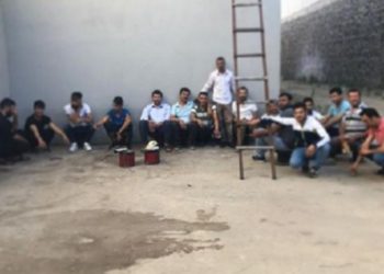 aykar hali iscileri uretimi durdurdu