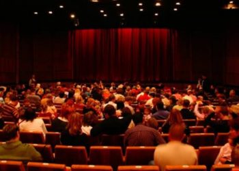 tiyatroya da zam geldi kucuk bir ayarlama yaptik h378969 e78be