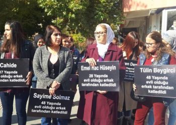 823x463cc btmn 131119 kadin aciklamasi saldiri1