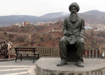 tunceli savciligi seyit riza nin heykeli suc 5353290 o