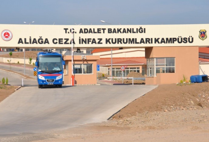 Şakran Cezaevi’nde 4 tutuklunun yüksek ateşle hastaneye kaldırıldığı belirtildi