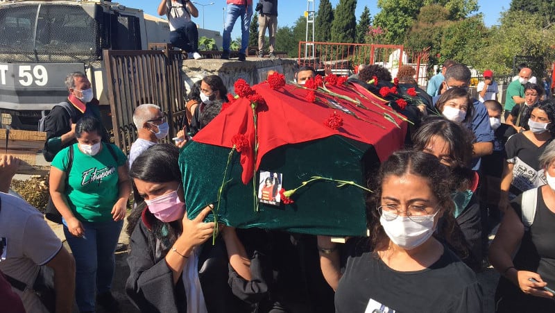 etha ebru timtik mezarlik 3 200828