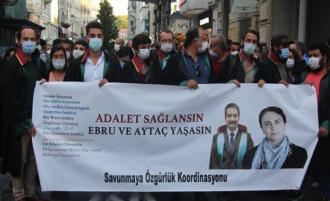 istanbul barosu onunde timtik ve unsal icin eylem h132840 b4fdc