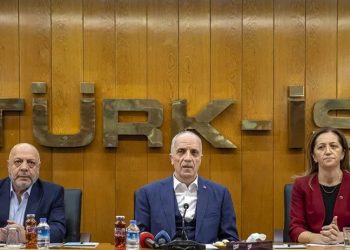 VES8dyteB2xIL5wlLtB5lvkKcbv5aBlZsVOFdnpR