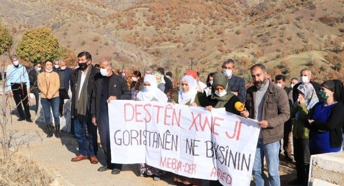 690x390cc dyb 04 12 2020 lice mezarlk sehit harun sehitligi1