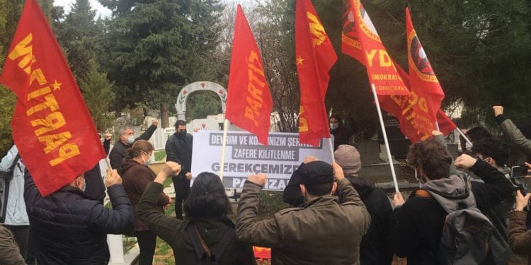 photo5823288575028999937