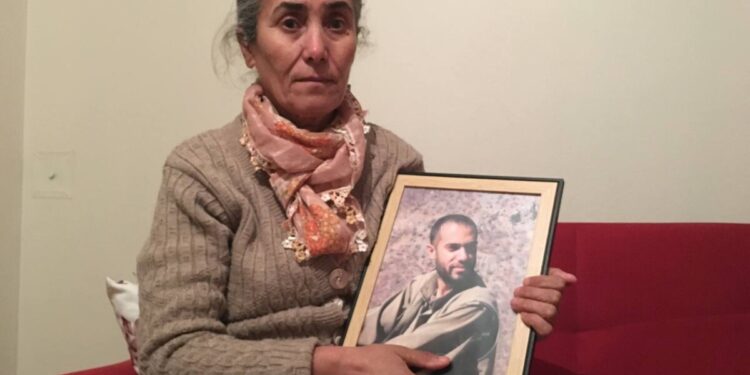 photo5864034414370076298