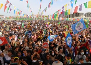 690x390cc mrd 21 03 2021 nusaybin kiziltepe newroz kutlamasi18