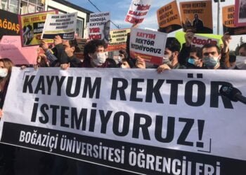 bogazicililer ev baskinlariyla gozaltina alindi 824999 5