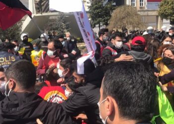 1 mayis platformu na polis mudahalesi 30 dan fazla kisi gozaltina alindi 867172 5