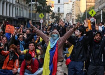 54f19bd76fe64a4aa069d9fe9e9494b7 18