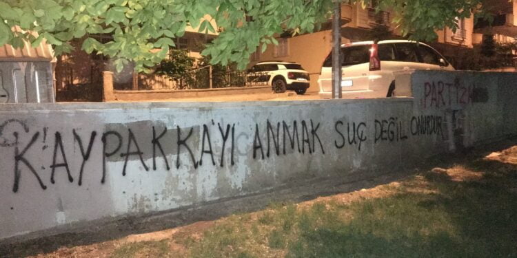 F02E3DB3 0056 4FD1 8182 3D9AE67B0E66