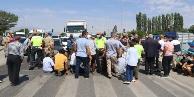 etha 20210629 akyazi halki