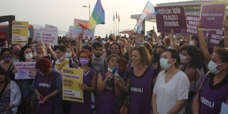 823x463cc 010721 izmir sozlesme eylem1