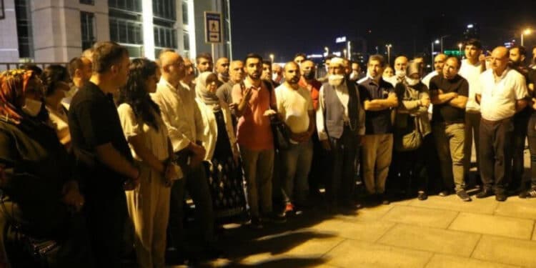 ede689cc338fdc7e560efb8b8f1f6639