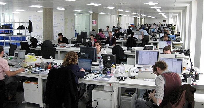 kamu calisanlari 18 mayista idari izinli 997de