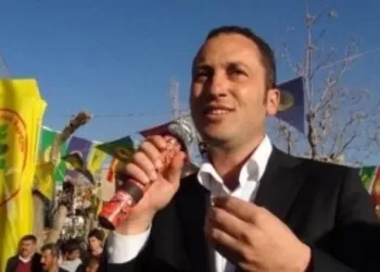 329B74BA 0DBE 414D B6E6 404484AA86FF