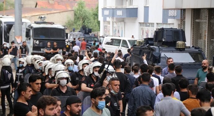 690x390cc hkr 01 08 2021 yasaklama karari