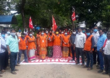 etha 20210814 hindistan isciler aclik grevinde