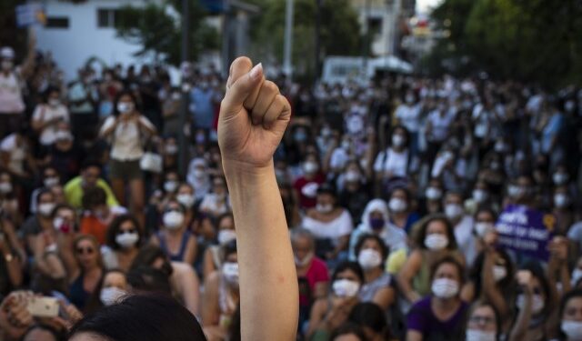 Kadin Dayanişmasi 640x427 1