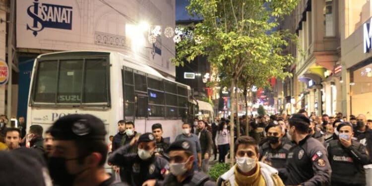 etha 20211016 mkm yasakprotestosu