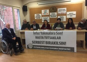 photo6019118128581163154