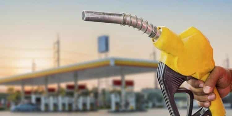 akaryakit fiyatina yuzde 50 zam 1634194640