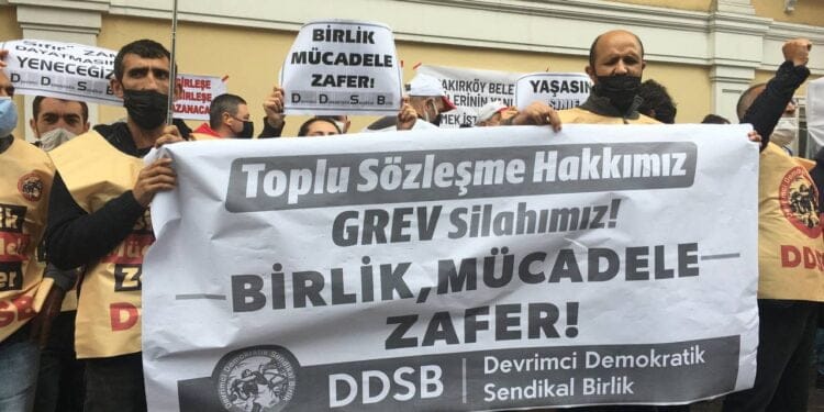 photo6051124864821082375