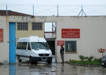 yildirim kandira cezaevinde kotu muamele iskence yok h379