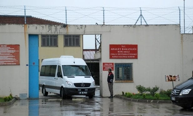 yildirim kandira cezaevinde kotu muamele iskence yok h379