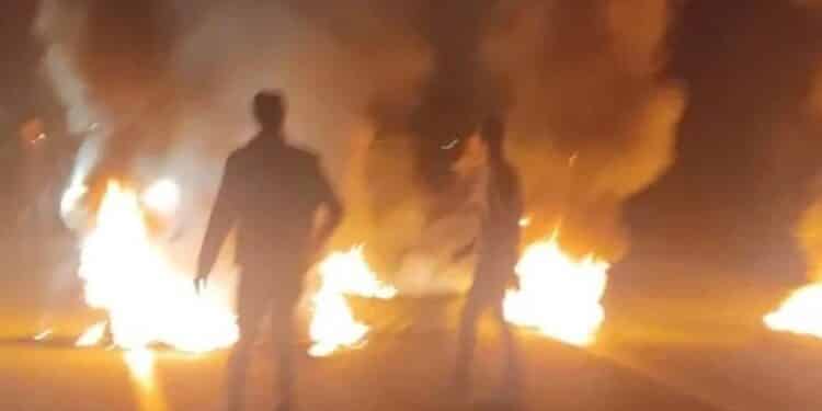 urfada elektrik kesintilerine karsi eylem