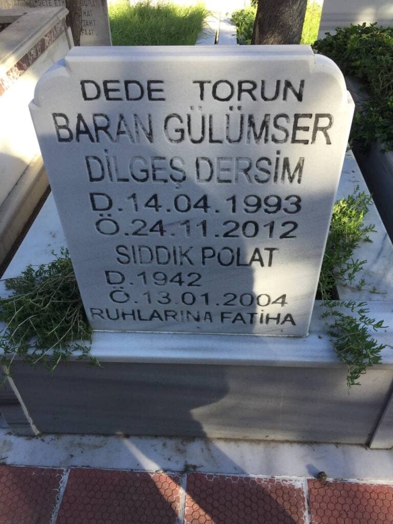 photo5987900510977505045