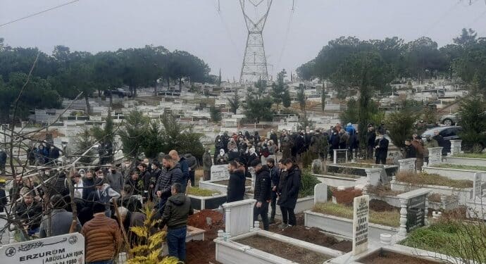 690x390cc ist 02 02 2022 turgay deniz defnedildi3