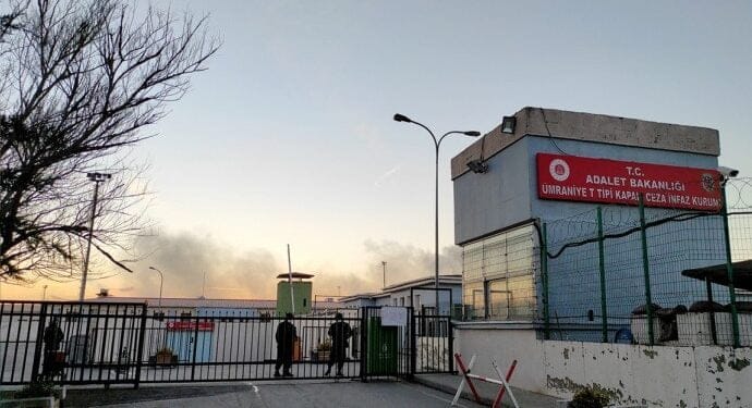 690x390cc mrk 04 02 2022 umraniye cezaevi yangin