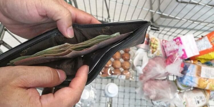 Asgari ucret aclik sinirinin altinda kaldi