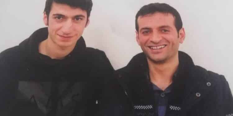 Tutsaklara ciplak arama iskencesi